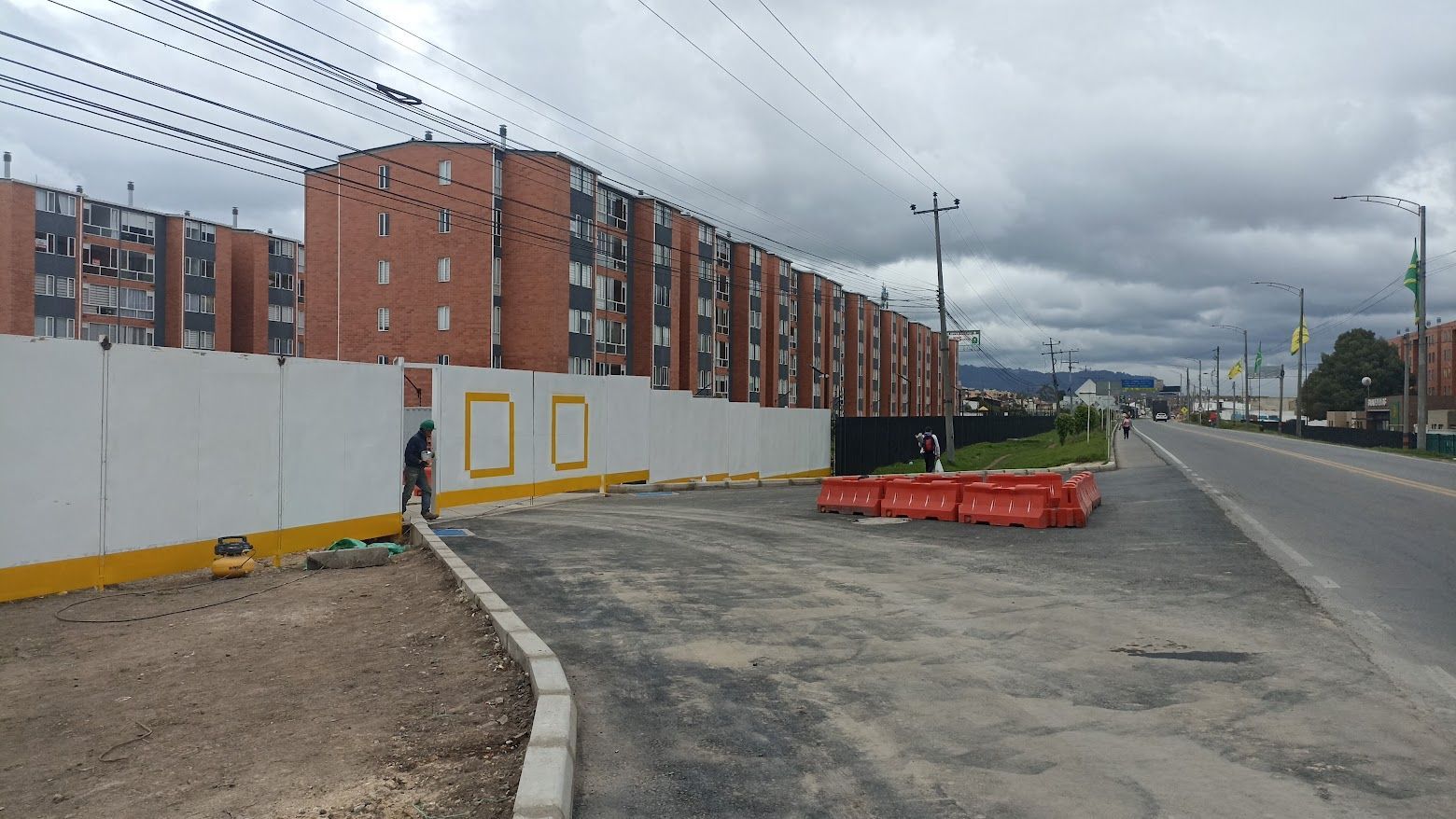 Cerramiento de obra en lámina